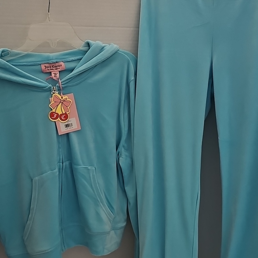 Juicy Couture Aqua Velour Hoodie and Pants Set - Picture 4 of 5